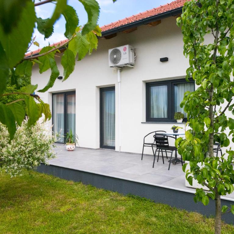 Holiday Home Libera - Two-Bedroom Villa - 98