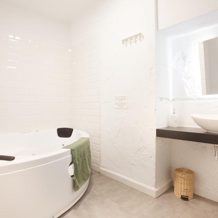 Altabib Riad - Suite Deluxe con bañera de hidromasaje - 11
