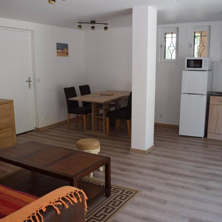 APPARTEMENT NEUF ET INDÉPENDANT DANS REZ-DE-VILLA - Appartement 1 Chambre - 8