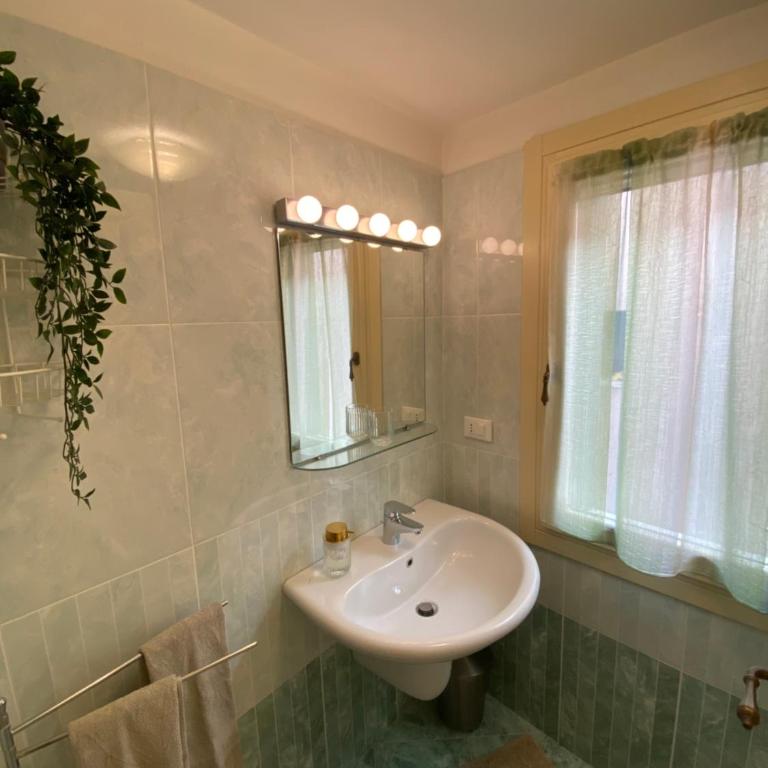 Casa Rossa - Appartamento con 2 Camere da Letto - 8