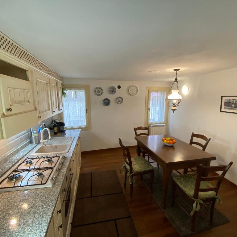 Casa Rossa - Appartamento con 2 Camere da Letto - 11