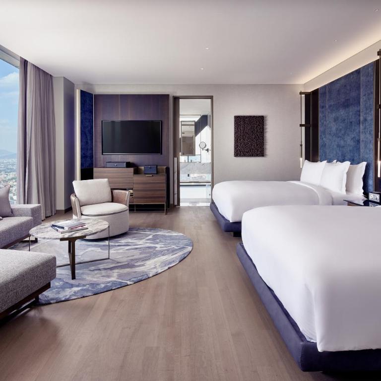 The Ritz-Carlton, Mexico City - Habitación Deluxe Esquinera con vistas a la ciudad - 2 camas grandes - 1