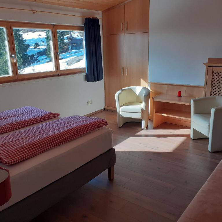 Steinerhaus Berggasthof - Doppelzimmer mit Balkon - 2