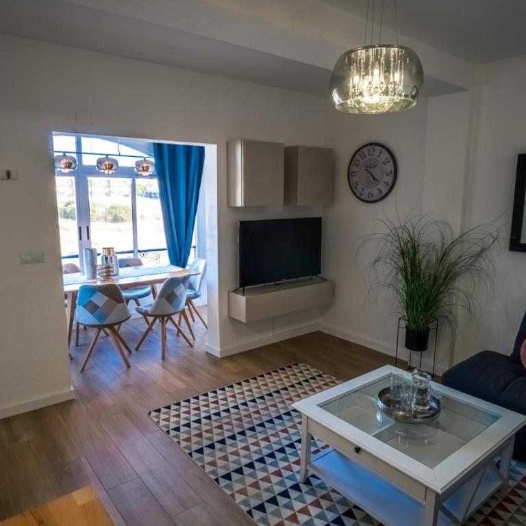 Apartament Glamour La Mata - Two-Bedroom Apartment - 9