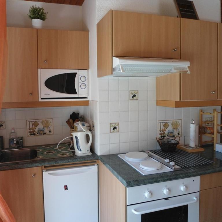 Studio agréable avec balcon et parking proche plage - FR-1-712-43 - Studio - 6