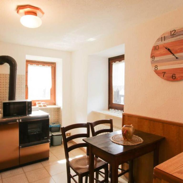 Maison Baradis - grazioso e tranquillo trilocale con vista montagne - Appartamento con 2 Camere da Letto - 9