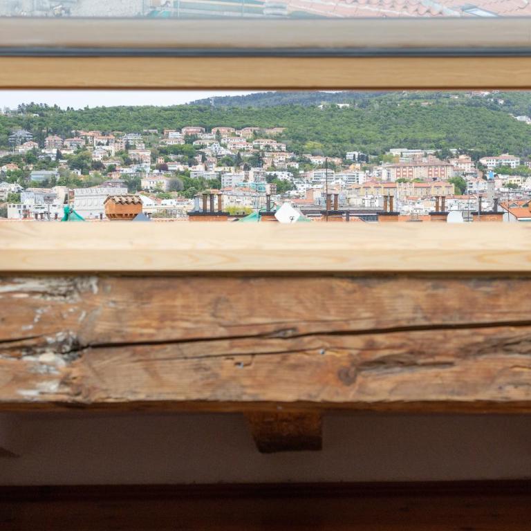 Svevo, rustico centrale con parcheggio a Trieste - Appartamento con 2 Camere da Letto - 11