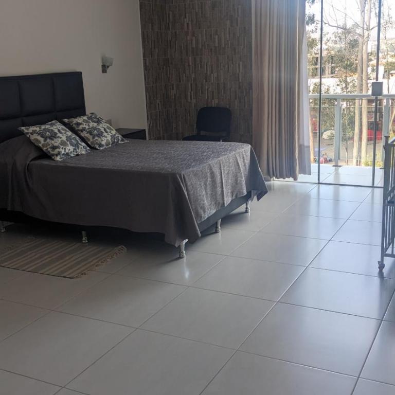Moderno Departamento Céntrico c/ Wifi Empresarial - Apartamento de 3 dormitorios - 6