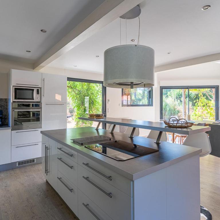 Villa familiale 10 pers. à Biscarrosse avec piscine chauffée, près du lac et des pistes cyclables - FR-1-319-488 - Villa - 10