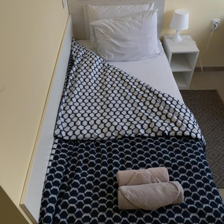 Studio Apartments Maksimović - Jednokrevetna Soba sa Sopstvenim Kupatilom - 1