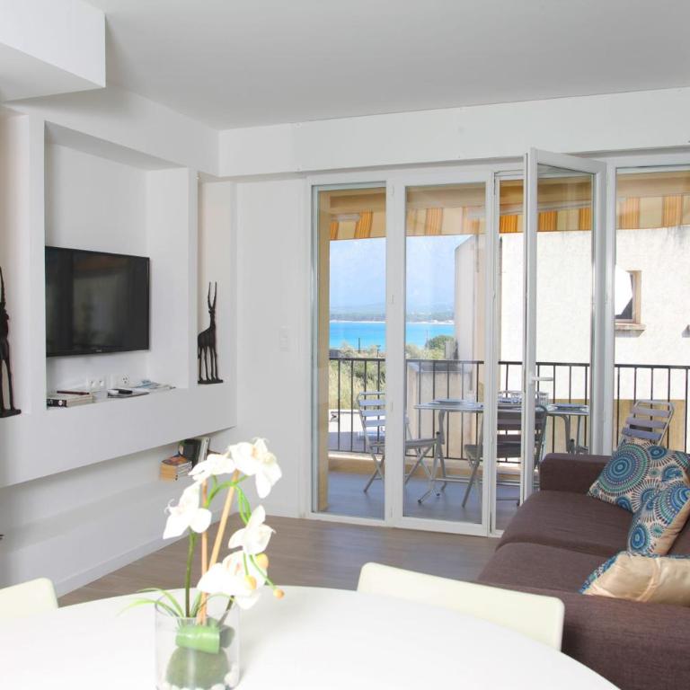 Centru Appart lumineux vue mer 5 min à pied de la plage et du centre - Apartment - 2
