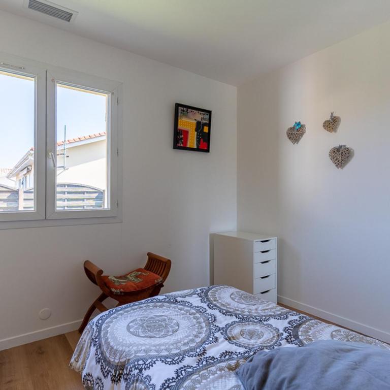 Maison à Mimizan avec jardin et piscine privée pour 6 personnes - FR-1-50-95 - Maison de Vacances - 6