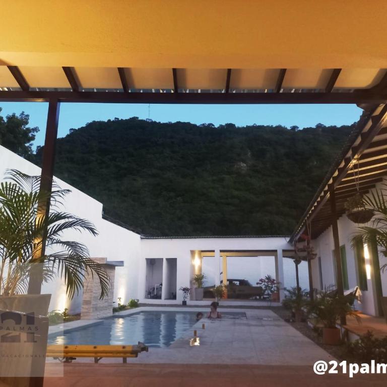 Casa Fortuna, piscina privada, 4 hab-5 baños I Villa en Honda - Villa - 2