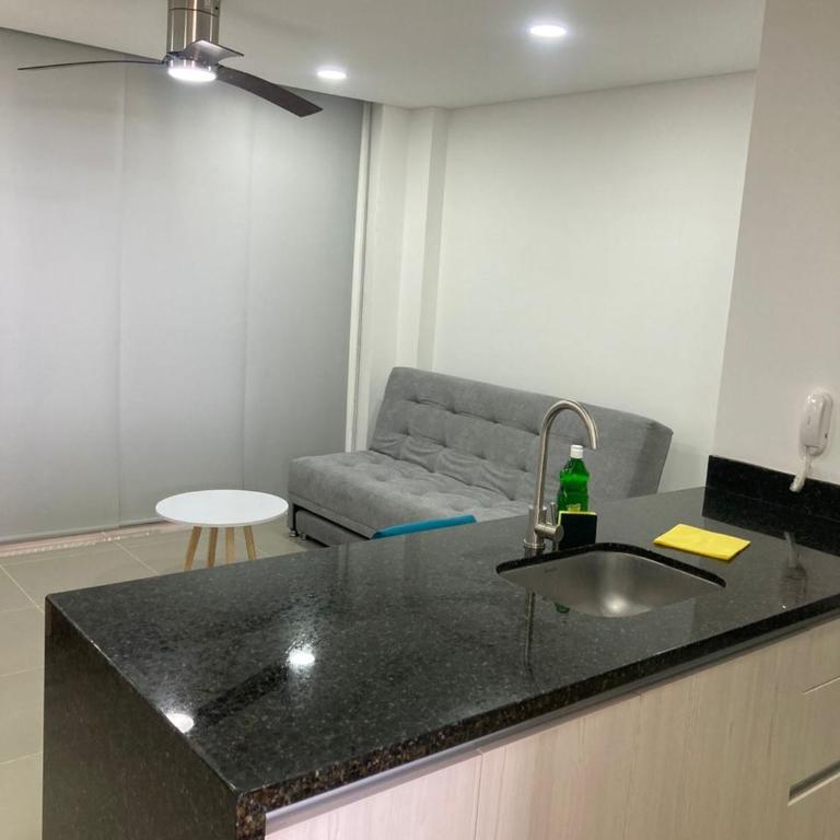 Marina Club Piso 8 - Apartamento de 1 dormitorio - 38