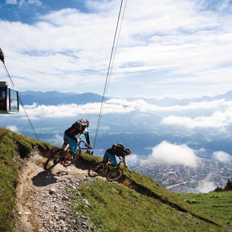 Hidden Gem in Central Innsbruck with free Parking - Apartment - 22
