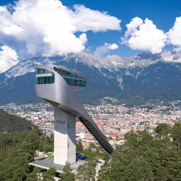 Hidden Gem in Central Innsbruck with free Parking - Apartment - 31