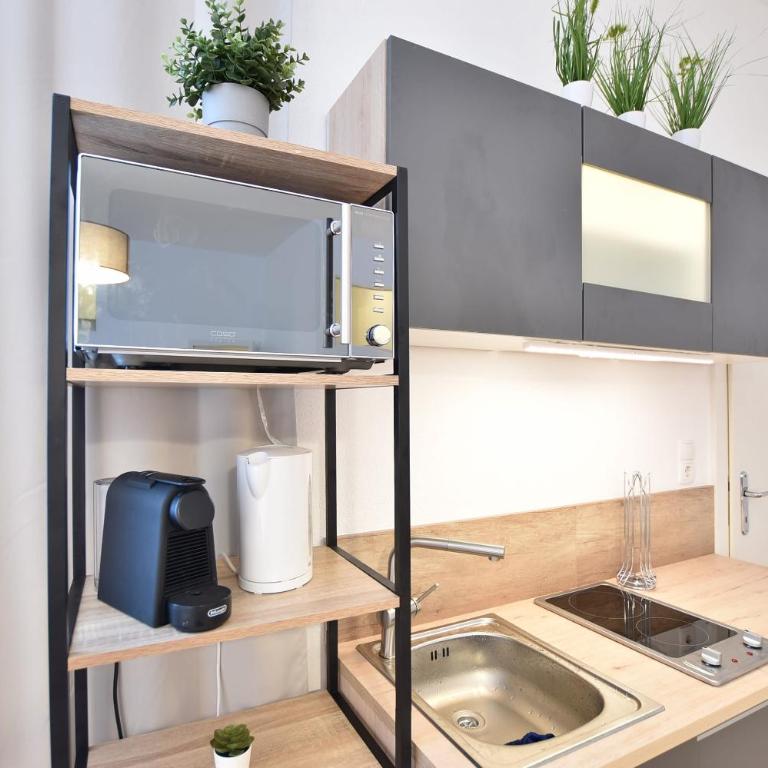 Super central city appartement with free parking - Apartment - 8