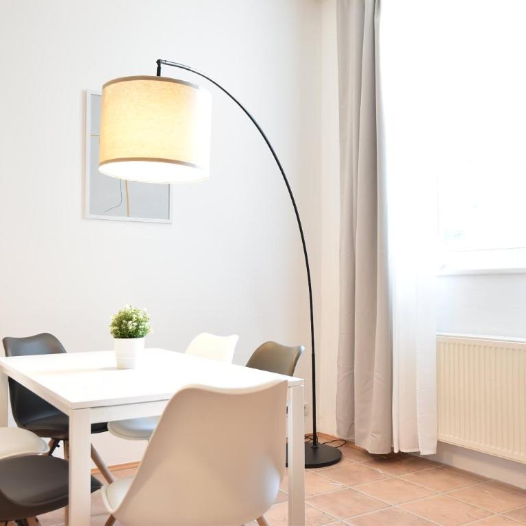 Super central city appartement with free parking - Apartment - 11