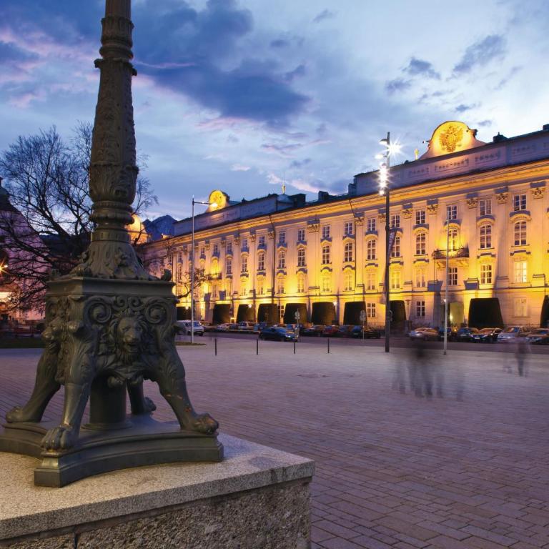 Big place in city center with parking - Apartment - 30