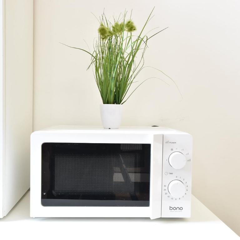 Big Wilten Apartment with free parking- Central and Peaceful - Apartment - 20
