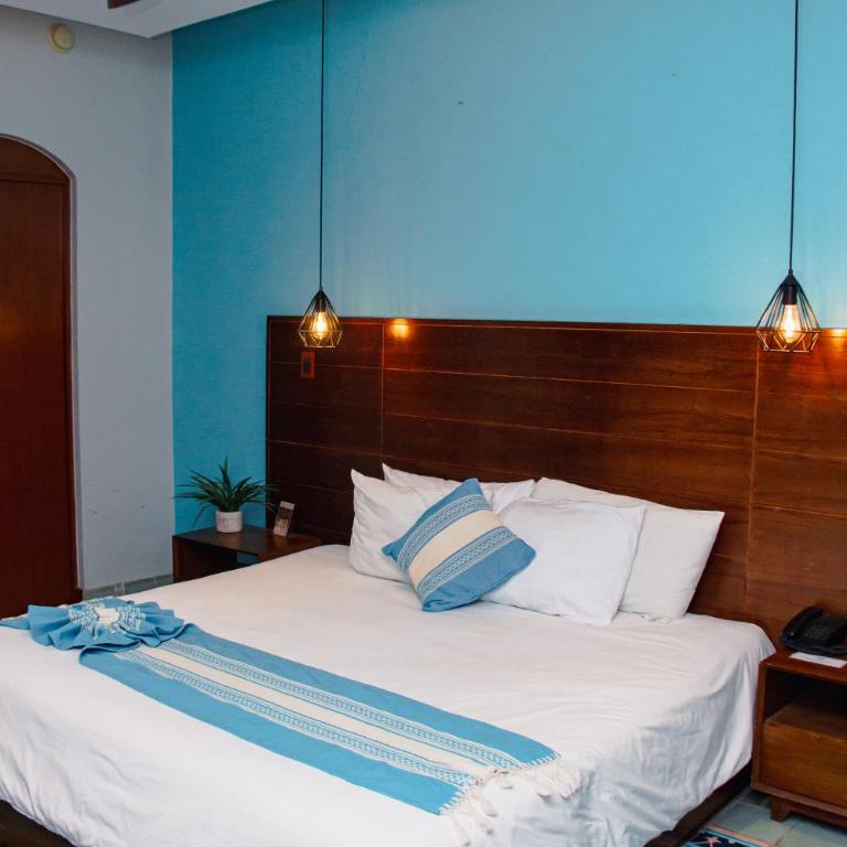 Hotel Marionetas - Chambre Lit King-Size - 8