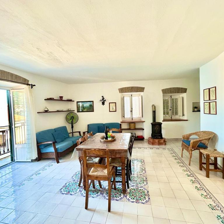 Molo Sea View Apartment - Appartamento con 2 Camere da Letto - 32