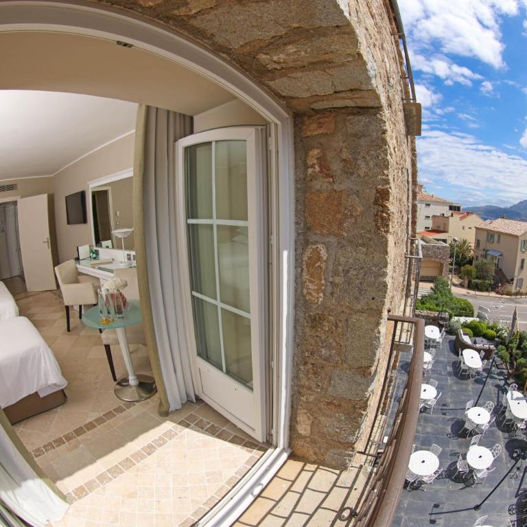 Hôtel L'Abbaye - Chambre Triple Deluxe - Vue sur Mer - 4