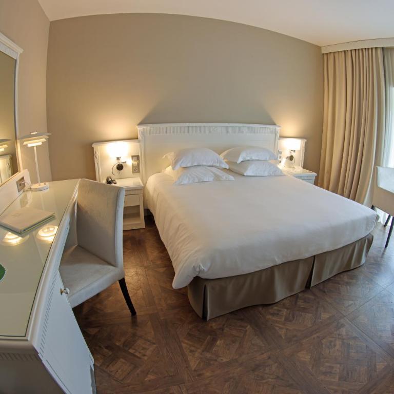Hôtel L'Abbaye - Chambre Supérieure - Vue sur Mer - 9