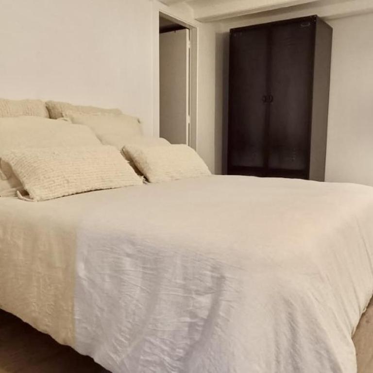 New design apartment in Barcelona center. - One-Bedroom Apartment - 10