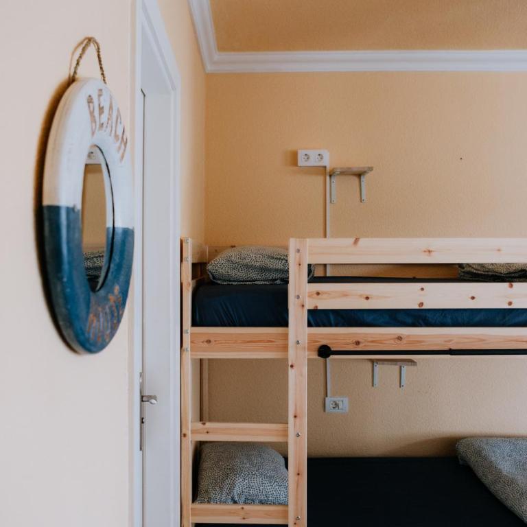 Endless Summer Vibes - Cama en habitación femenina compartida de 4 camas - 1