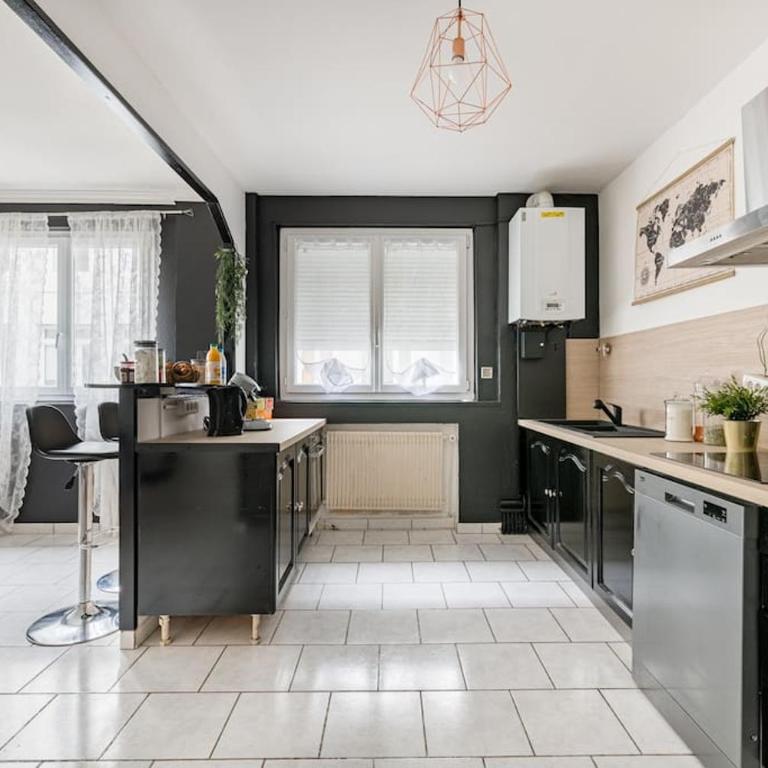 Le City Center spacieux et chic - Appartement 2 Chambres - 3