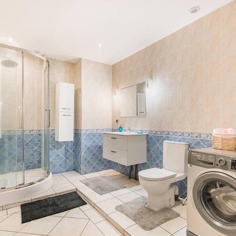 Le City Center spacieux et chic - Appartement 2 Chambres - 13