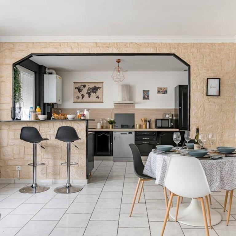 Le City Center spacieux et chic - Appartement 2 Chambres - 15