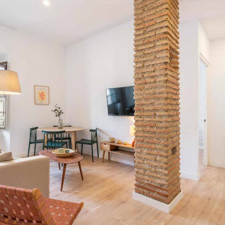 Apartamentos Luna Suites Palacio Dorita - Premium Two-Bedroom Apartment - 2