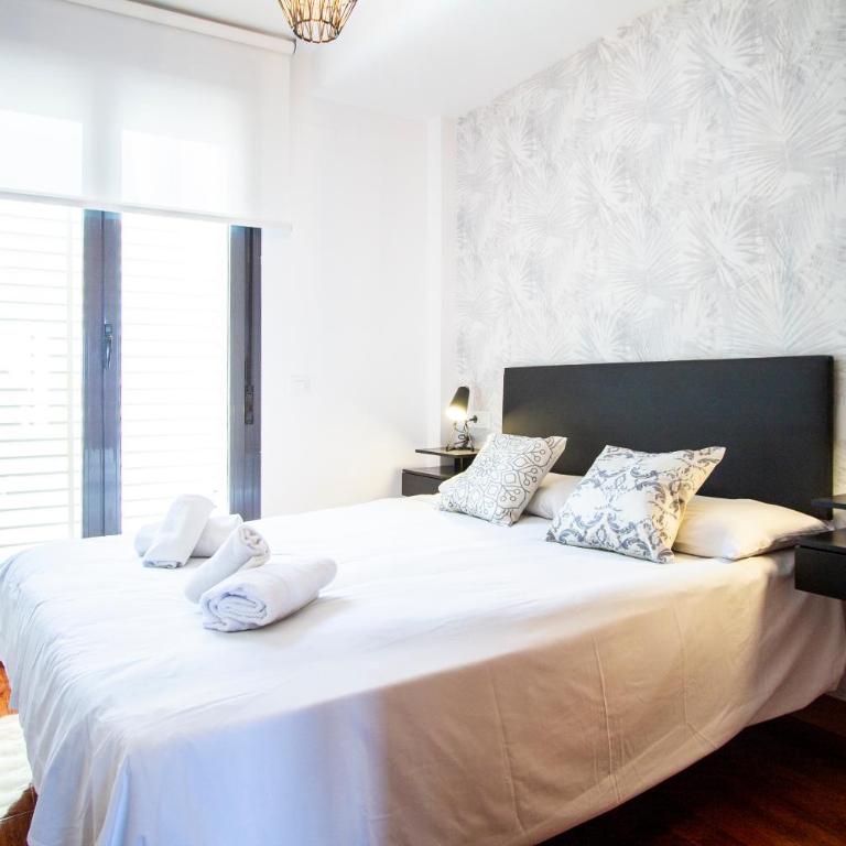Apartamentos Castilla Luz Business - Superior Apartment - 4