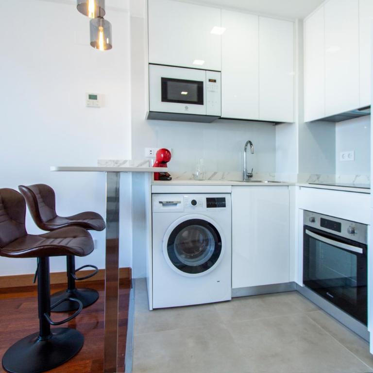 Apartamentos Castilla Luz Business - Superior Apartment - 8