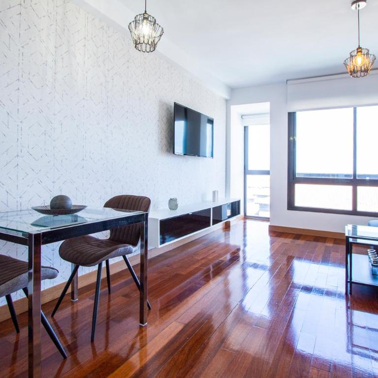 Apartamentos Castilla Luz Business - Superior Apartment - 13