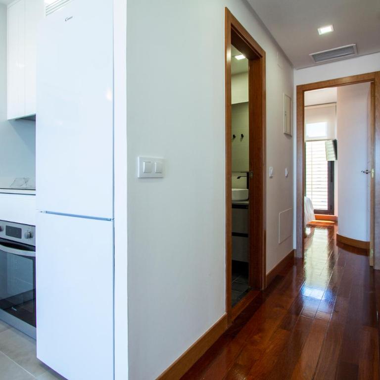 Apartamentos Castilla Luz Business - Superior Apartment - 17