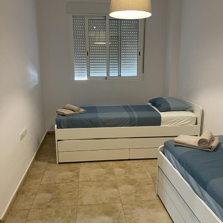 UIM Mediterraneo Felipe 6 Wifi - Apartamento de 2 dormitorios - 2