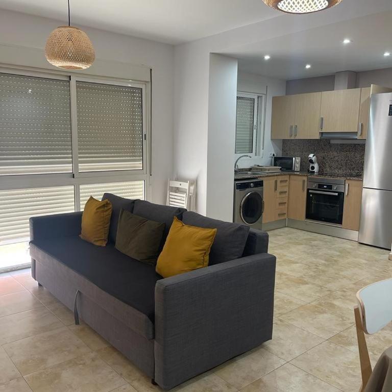 UIM Mediterraneo Felipe 6 Wifi - Apartamento de 2 dormitorios - 4