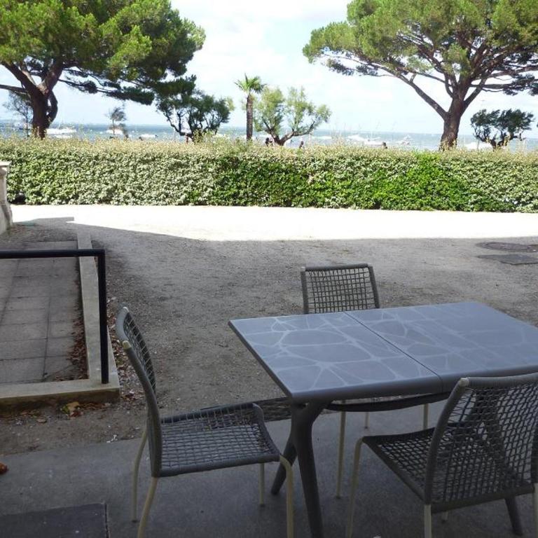 Appartement en Centre-Ville avec Terrasse et Parking, Accès Direct à la Plage - FR-1-474-4 - Apartment (6 Adults) - 10