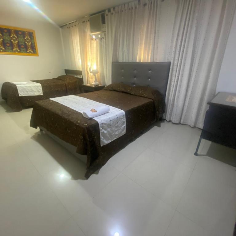 Hotel Colonial Plaza - Family Room - 2