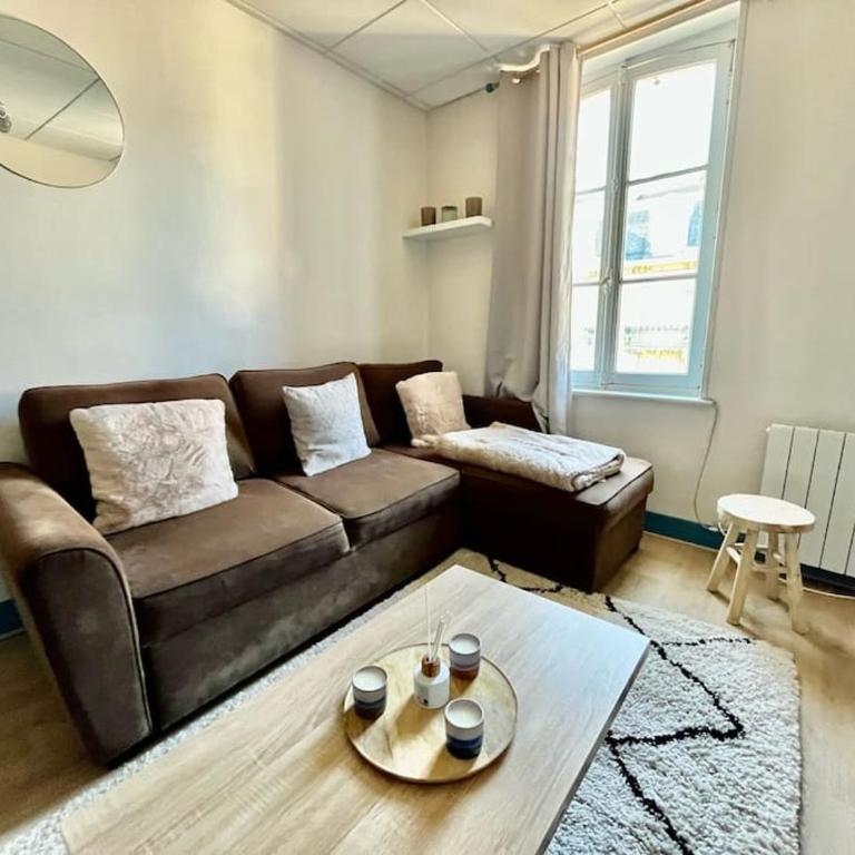 Appartement 2 pièces - PLACE MORNY - Appartement 1 Chambre - 1