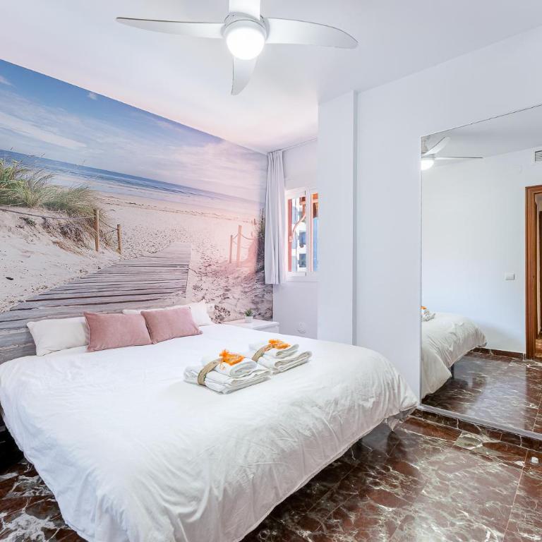 797 HOLIDAY RENTALS - Atico duplex en Fuengirola con espectacular terraza - Apartamento Dúplex - 16