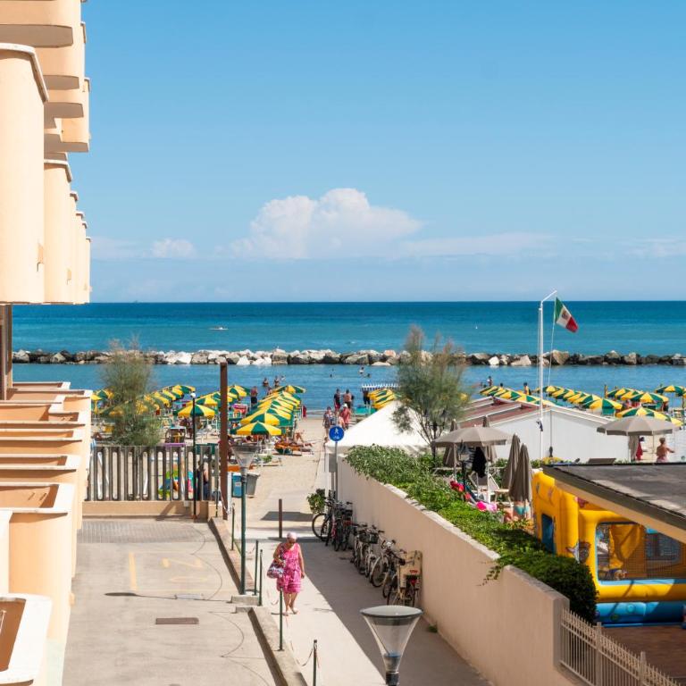 Hotel Martinez - Camera Deluxe Matrimoniale con Vista Mare - 1