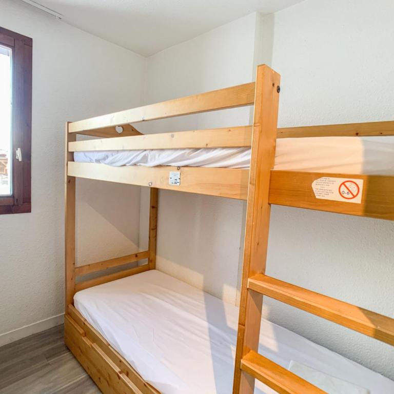 Appartement spacieux ski aux pieds avec balcon pour 6 personnes - FR-1-502-289 - Apartment - 9