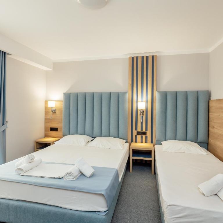 HOTEL TALIA - Superior Triple Room - 1