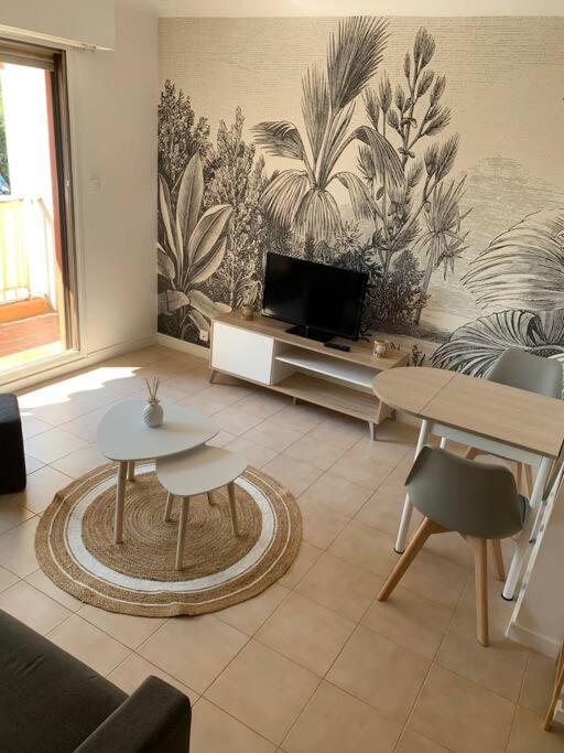 Joli Studio avec piscine - Studio avec Vue sur Jardin - 13