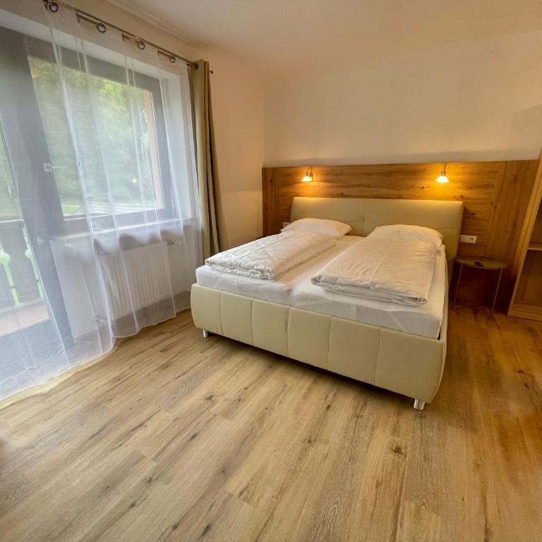 B&B Transit Rooms - Your Stopover, Free Parking - Camera Tripla Superior - 5