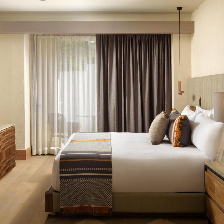 NUMU Boutique Hotel, The Unbound Collection by Hyatt - Habitación con cama extragrande. - 5